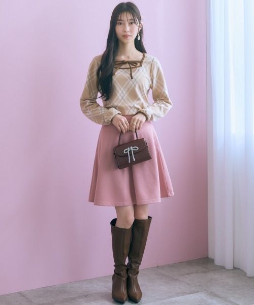 marun(マルン)の「<大きいサイズ>チェックジャガードカットソートップス marun(Tシャツ/カットソー・レディース・ベージュ系/ブラック系・LL/L/5L/4L/3L)」の21枚目の写真