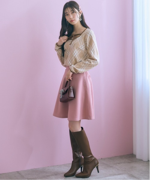 marun(マルン)の「<大きいサイズ>チェックジャガードカットソートップス marun(Tシャツ/カットソー・レディース・ベージュ系/ブラック系・LL/L/5L/4L/3L)」の22枚目の写真