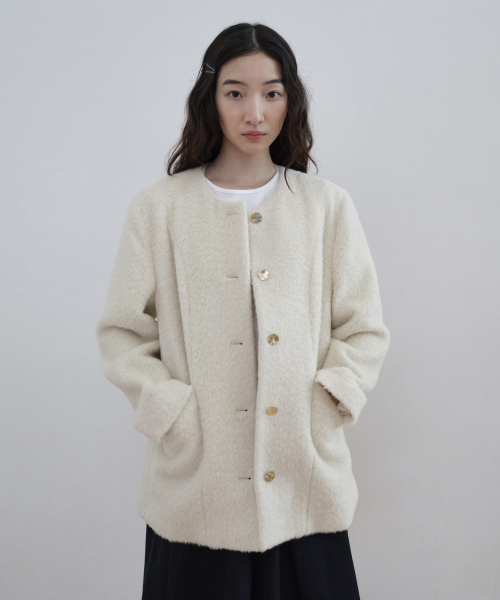 STEP AROUND(ステップアラウンド)の「Suri Arpaca Round Mid Jacket_IVORY(その他アウター・レディース・その他・FREE)」の1枚目の写真