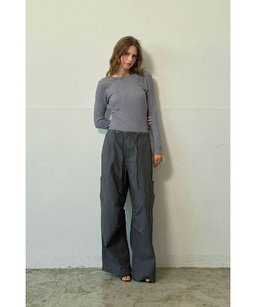 ALEXIA STAM（アリシアスタン）の「Double Tuck Cargo Pants /ダブルタックカーゴパンツ（カーゴパンツ・レディース・カーキ/グレー・M/S）」の17枚目の写真