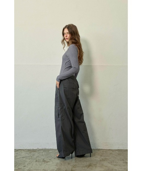 ALEXIA STAM（アリシアスタン）の「Double Tuck Cargo Pants /ダブルタックカーゴパンツ（カーゴパンツ・レディース・カーキ/グレー・M/S）」の19枚目の写真
