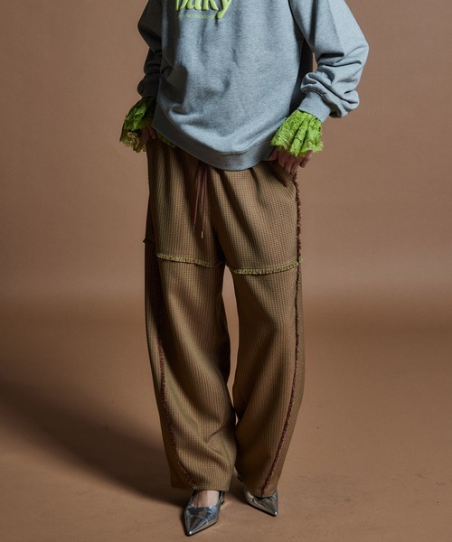 MAISON SPECIAL(メゾンスペシャル)の「【26WINTER PRE-ORDER】Check Pants/チェックパンツ(その他パンツ・レディース・ブラック/ベージュ/ブラウン・38/36)」の2枚目の写真