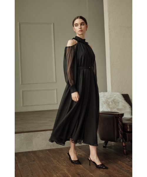 ERADIE(エラディエ)の「Open Shoulder Lace Dress オープンショルダーレースドレス(ワンピース・レディース・ブラック/オフホワイト・FREE)」の8枚目の写真