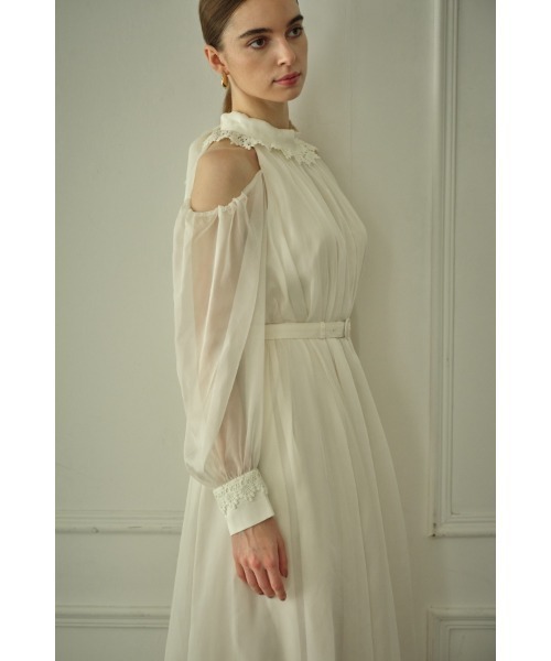 ERADIE(エラディエ)の「Open Shoulder Lace Dress オープンショルダーレースドレス(ワンピース・レディース・ブラック/オフホワイト・FREE)」の22枚目の写真