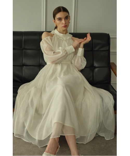 ERADIE(エラディエ)の「Open Shoulder Lace Dress オープンショルダーレースドレス(ワンピース・レディース・ブラック/オフホワイト・FREE)」の13枚目の写真