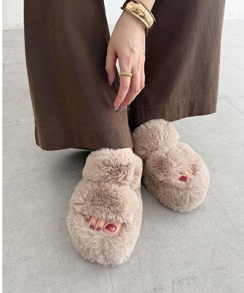 DouDou(ドゥドゥ)の「ファーサンダル(その他シューズ・レディース・ベージュ/ブラック・37/38/36)」の17枚目の写真