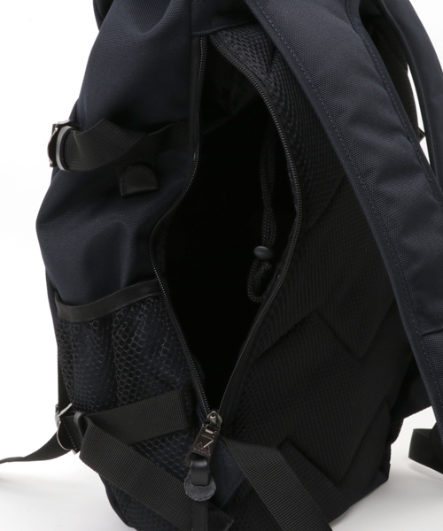 MAKAVELIC（マキャベリック）の「【MAKAVELIC】ダブルベルトバックパック/TRUCKS DOUBLE BELT ZONE MIX RUCK/3106-10118（バックパック/リュック・メンズ・ネイビー/レッド/ブラック/グレー/ホワイト・FREE）」の10枚目の写真