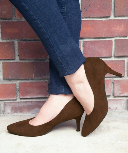 KOBE LETTUCE(コウベレタス)の「7cmヒールクッションポインテッドトゥパンプス(パンプス・レディース・ブラック系その他/イエロー系その他2/ピンク系その他2/ホワイト系その他/イエロー系その他/ピンク系その他/ベージュ系その他/パープル系その他/ブルー系その他/ベージュ系その他2/ブルー系その他2/グレー系その他/ブラック系その他2/ブラック系その他3/グリーン系その他/グレー系その他2/ピンク系その他3/サックスブルー/ベージュ系その他3/レッド系その他/ブラウン/パープル系その他2/ベージュ系その他4/ブルーグリーン/パープル系その他3/レッド系その他2/パープル系その他4/ミント/グリーン系その他2/パイソン/グレイッシュベージュ/ブラウン系その他/シルバー系その他/イエロー系その他3/グリーン系その他3/ブルー/ピンクベージュ・X-LARGE/X-SMALL/XX-LARGE/LARGE/MEDIUM/SMALL/M/S/LL/L/3L/XS)」の8枚目の写真