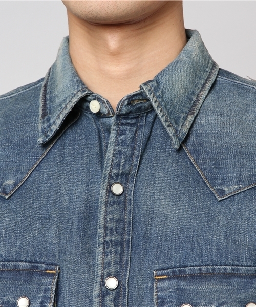 Denim & Supply Ralph Lauren（デニムアンドサプライラルフローレン）の「ディストレスト デニム ウエスタン シャツ（シャツ/ブラウス・メンズ・ブルー系9・X-LARGE/LARGE/SMALL/X-SMALL/MEDIUM）」の8枚目の写真