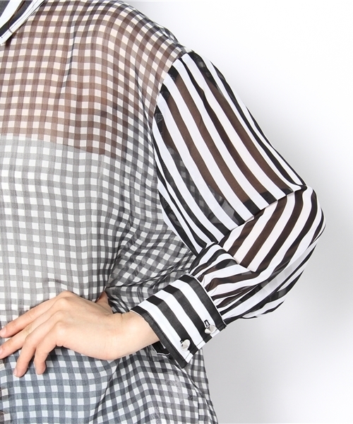 WEGO（ウィゴー）の「クレイジーシフォンBIGシャツ（シャツ/ブラウス・レディース・ブラック/ブルー・FREE）」の6枚目の写真