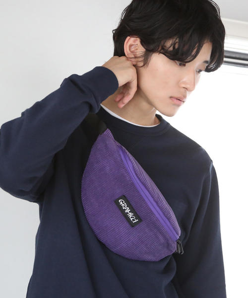 coen（コーエン）の「Gramicci(グラミチ)別注コーデュロイボディバッグ(パープル⇒WEB限定カラー)（ボディバッグ/ウエストポーチ・メンズ・グレー/パープル/ブラック/ブラウン・FREE）」の17枚目の写真