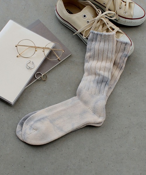 ANONYMOUSISM(アノニマスイズム)の「【AnonymousIsm】アンイーブンダイ/クルー丈ソックス/アノニマスイズム(ソックス/靴下・メンズ・ブラウン/カーキ/オレンジ/インディゴブルー/レッド/ライトブラウン/グリーン/マスタード/グレー/ブルー/レンガ/パープル/オレンジ系その他/ブルー系その他/ブラウン系/ネイビー/エンジ/モスグリーン/イエロー系その他/ゴールド・フリー(M)/25cm~27cm/MENS/25~27cm/23cm~25cm/23㎝~25㎝/25㎝~27㎝)」の2枚目の写真