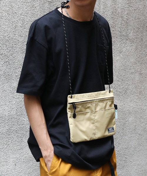 MEI(メイ)の「【MEI】SACOCHE 19 サコッシュ(ショルダーバッグ・メンズ・ホワイト/ブラック/ベージュ/パープル/ネイビー/ブラウン/グレー/レッド/ピンク/イエロー/オレンジ/ブルー/グリーン/オリーブドラブ/チャコール・FREE)」の7枚目の写真