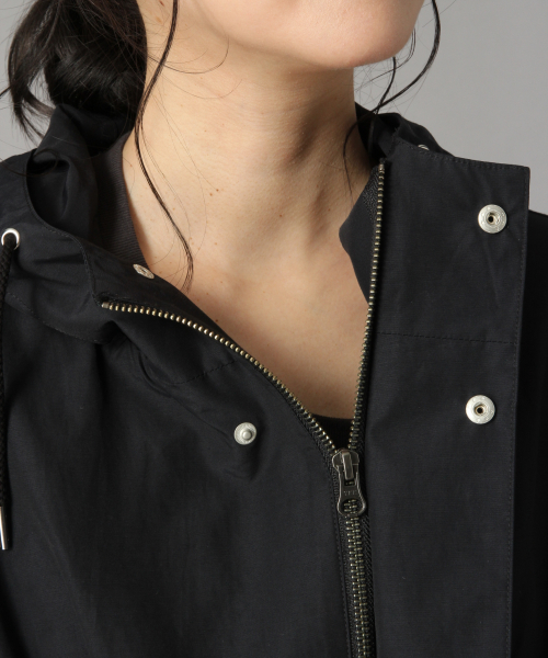 LOWRYS FARM（ローリーズファーム）の「ロングフードブルゾン　847127（マウンテンパーカー・レディース・ブラック/カーキ/アイボリー・FREE）」の9枚目の写真