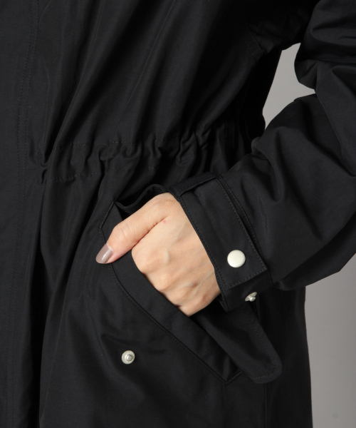 LOWRYS FARM（ローリーズファーム）の「ロングフードブルゾン　847127（マウンテンパーカー・レディース・ブラック/カーキ/アイボリー・FREE）」の13枚目の写真