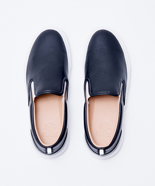 SLACK FOOTWEAR（スラックフットウェア）の「[SLACK / スラック]CALMER LX (SLIP-ON)（スニーカー・メンズ・ベージュ/ホワイト×ホワイト/ブラック×ホワイト/ブラック×ブラック/シルバー・26.5cm/27cm/27.5cm/28cm/26cm/23cm/24cm/24.5cm/23.5cm）」の18枚目の写真
