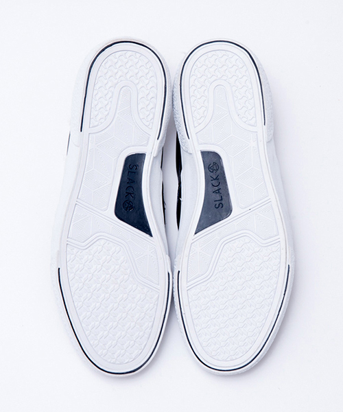 SLACK FOOTWEAR（スラックフットウェア）の「[SLACK / スラック]CALMER LX (SLIP-ON)（スニーカー・メンズ・ベージュ/ホワイト×ホワイト/ブラック×ホワイト/ブラック×ブラック/シルバー・26.5cm/27cm/27.5cm/28cm/26cm/23cm/24cm/24.5cm/23.5cm）」の19枚目の写真