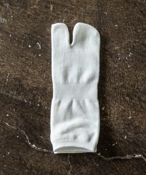 HARUSAKU（ハルサク）の「HARUSAKU:足袋 SNEAKERS SOCKS 　たびスニーカーソックス（ソックス/靴下・レディース・ブラック/オフホワイト/アイボリー/ライトアッシュグレー/ライトピンク/モカ/シルバーグレー・S/M/L）」の11枚目の写真