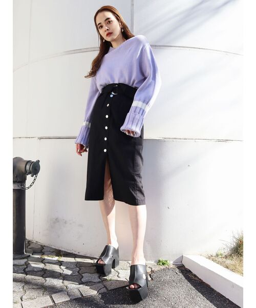 EMODA(エモダ)の「ハイウエストスリットミディフレアスカート(スカート・レディース・ブラック/その他/その他1・SMALL/MEDIUM)」の4枚目の写真
