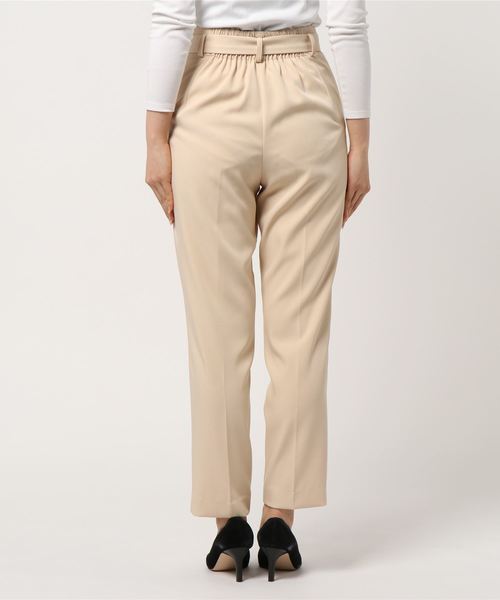 archives（アルシーヴ）の「ベルト付テーパードパンツ（その他パンツ・レディース・ベージュ/ブラック/グリーン系その他・MEDIUM）」の4枚目の写真