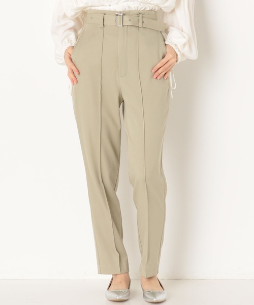 archives（アルシーヴ）の「ベルト付テーパードパンツ（その他パンツ・レディース・ベージュ/ブラック/グリーン系その他・MEDIUM）」の3枚目の写真