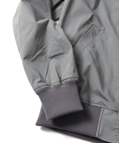 URBAN RESEARCH(アーバンリサーチ)の「UR MA-1(ミリタリージャケット・メンズ・グレー/ブラック/カーキ・LARGE/MEDIUM)」の8枚目の写真