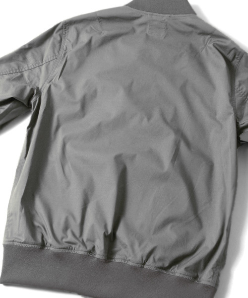 URBAN RESEARCH(アーバンリサーチ)の「UR MA-1(ミリタリージャケット・メンズ・グレー/ブラック/カーキ・LARGE/MEDIUM)」の12枚目の写真