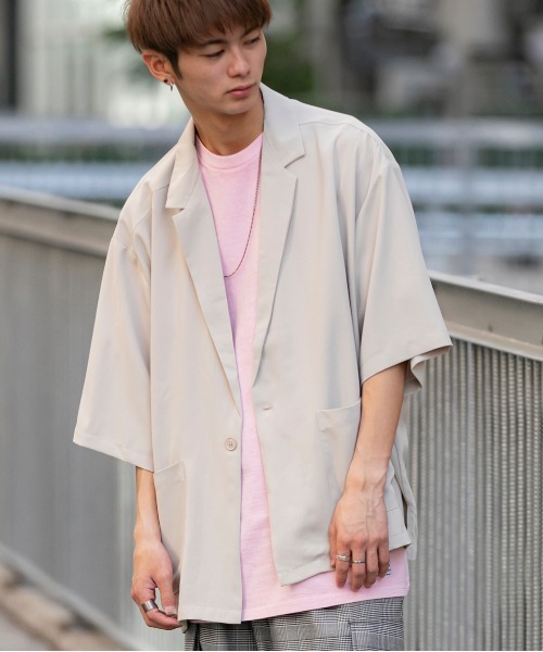 Beno(ビーノ)の「ライトジョーゼット / ビッグシルエット 5分袖 テーラードジャケット(シャツ/ブラウス・メンズ・ブラック/オフホワイト/ミント/ライトベージュ・L/M)」の7枚目の写真