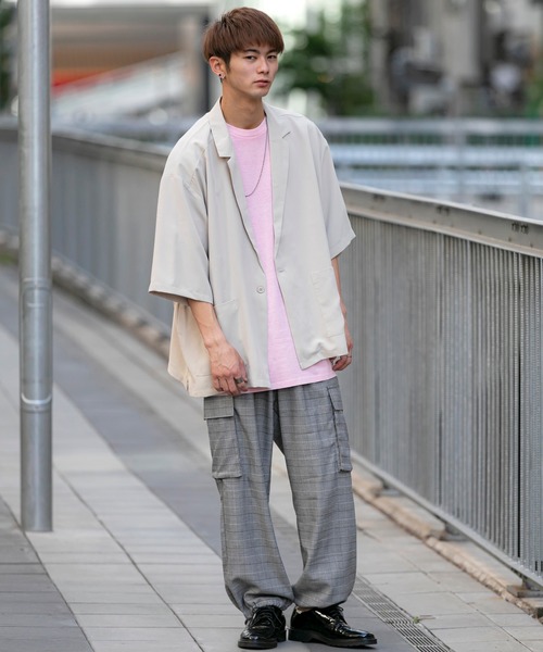 Beno(ビーノ)の「ライトジョーゼット / ビッグシルエット 5分袖 テーラードジャケット(シャツ/ブラウス・メンズ・ブラック/オフホワイト/ミント/ライトベージュ・L/M)」の6枚目の写真