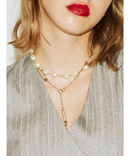 jouetie(ジュエティ)の「セーフティピンネックレス(ネックレス・レディース・シルバー/ゴールド・FREE)」の1枚目の写真