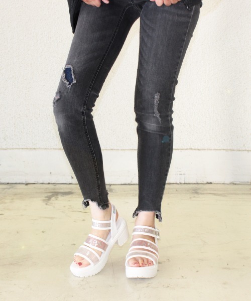 algy（アルジー）の「【ALGY】ロゴ入りワイドベルトヒールサンダル（サンダル・キッズ・イエロー/ピンク/ブラック/ホワイト・23.0cm/19.0cm/20.0cm/21.0cm/22.0cm/24.0cm）」の5枚目の写真