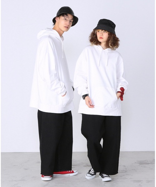 ユニセックス 韓国製 ダメージ加工 ウォッシュ パーカー n2777 XU（エックスユー）の「ストリートファッション XU エックスユー
