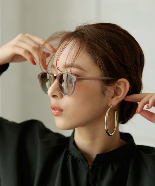 DONOBAN（ドノバン）の「【UVカット率 99％以上】 スモークレンズサングラス（サングラス・レディース・チャコールグレー/グレー系その他/モカ・ONESIZE）」の11枚目の写真