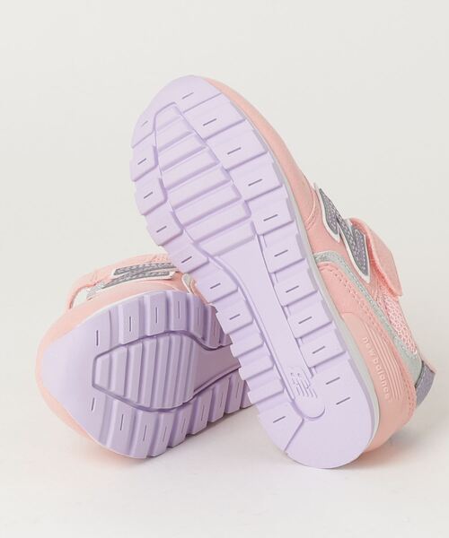 NEW BALANCE（ニューバランス）の「YV996（スニーカー・キッズ・ピンク/パープル・18.0cm/23.0cm/21.0cm/18.5cm/19.5cm/17.5cm/22.0cm/21.5cm/23.5cm/20.0cm/19.0cm/24.0cm/20.5cm/22.5cm/17.0cm）」の3枚目の写真