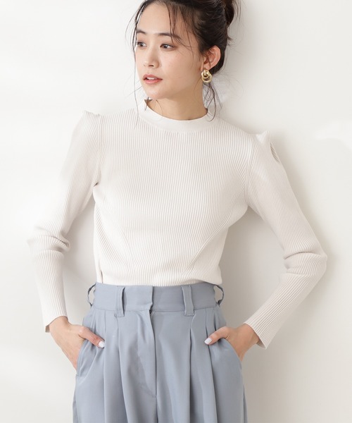 N.（N. Natural Beauty Basic）（エヌエヌナチュラルビューティーベーシック）の「タックショルダーボトルネックリブニット（ニット/セーター・レディース・ホワイト/パープル/グレー/グリーン・MEDIUM）」の2枚目の写真