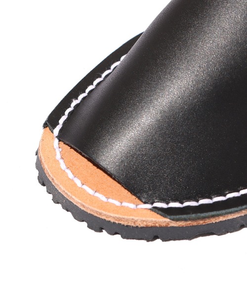 ROOPTOKYO(ループトウキョウ)の「SLADAN/スラダン LEATHER SANDALS レザー サンダル フラットサンダル(サンダル・レディース・ホワイト/ブラック・37/36)」の6枚目の写真