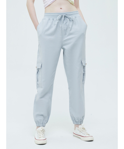 GAP（ギャップ）の「リネン混ジョガーパンツ（カーゴパンツ・レディース・ホワイト/ブラック/ベージュ/ライトブルー・M/S/XXS/XS/XL/L）」の5枚目の写真