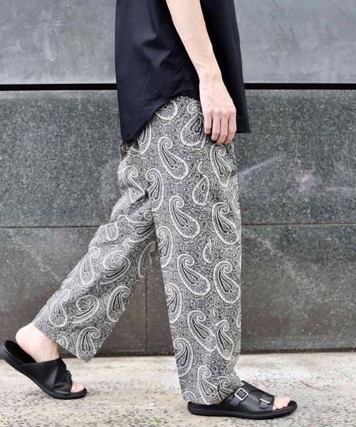 ADAM ET ROPE'(アダムエロペ)の「ペイズリーブロード テーパードイージーパンツ(その他パンツ・メンズ・ブラウン系その他/レッド系その他・M/L)」の18枚目の写真