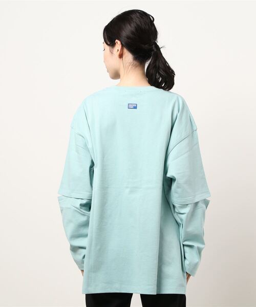 CONVERSE STARS（コンバーススターズ）の「袖スリットTシャツ（Tシャツ/カットソー・レディース・ブラック/ブルー・FREE）」の4枚目の写真