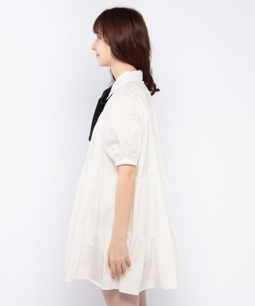 LODISPOTTO（ロディスポット）の「Dollyリボンティアードシャツワンピース（ワンピース・レディース・ピンクベージュ/ホワイト・MEDIUM）」の5枚目の写真