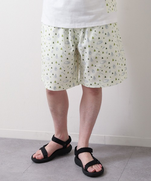ZIP FIVE(ジップファイブ)の「【ZIP FIVE】ポリ スーパーリラックスストレッチ 総柄プリントイージーショートパンツ(その他パンツ・メンズ・ホワイト系2/ベージュ系/ゼブラ/ネイビー系/ブラック系/ホワイト系1/ネイビー系2/グリーン系/レオパード/ホワイト系3/ネイビー系1/ホワイト系・LARGE/MEDIUM/X-LARGE)」の1枚目の写真