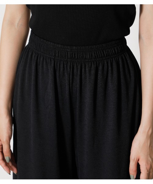 AZUL by moussy(アズールバイマウジー)の「GLOSSY COOL SIDE SLIT PANTS/グロッシークールサイドスリットパンツ(その他パンツ・レディース・グレー系その他/ブラック/グリーン系その他・SMALL/MEDIUM)」の14枚目の写真