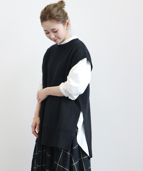 AMERICAN HOLIC（アメリカンホリック）の「クルーネックサイドスリットニットベスト（ニット/セーター・レディース・ブラック/ブラウン/ライトベージュ・FREE）」の20枚目の写真