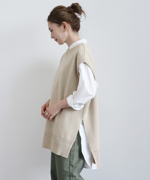 AMERICAN HOLIC（アメリカンホリック）の「クルーネックサイドスリットニットベスト（ニット/セーター・レディース・ブラック/ブラウン/ライトベージュ・FREE）」の18枚目の写真