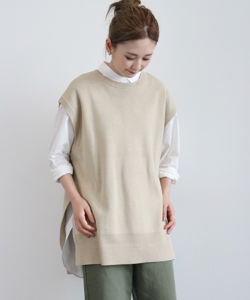 AMERICAN HOLIC（アメリカンホリック）の「クルーネックサイドスリットニットベスト（ニット/セーター・レディース・ブラック/ブラウン/ライトベージュ・FREE）」の5枚目の写真