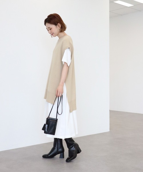 AMERICAN HOLIC（アメリカンホリック）の「クルーネックサイドスリットニットベスト（ニット/セーター・レディース・ブラック/ブラウン/ライトベージュ・FREE）」の13枚目の写真