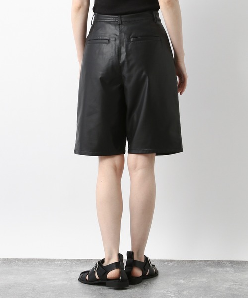 A part by（アパートバイ）の「フェイクレザーハーフパンツ 958046（その他パンツ・レディース・ブラック/グリーン系その他6・MEDIUM/LARGE）」の20枚目の写真