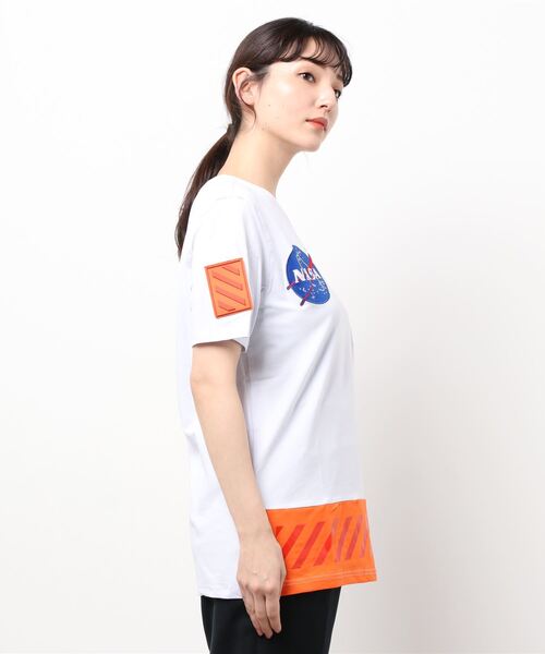 NASA（ナサ）の「/HUDSON OUTERWEAR/ハドソンアウターウェア/NASA SPACE-SUITE BIG PATCH TEE（Tシャツ/カットソー・レディース・ブラック/ホワイト・MEDIUM/LARGE）」の3枚目の写真