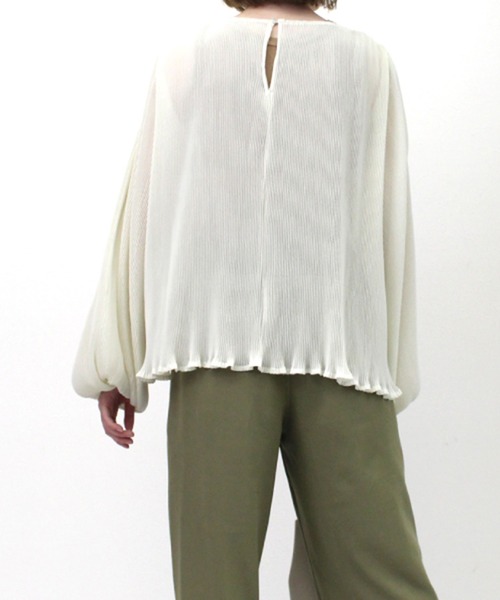 STYLEBLOCK(スタイルブロック)の「ジョーゼットミニプリーツボリュームスリーブブラウス(シャツ/ブラウス・レディース・グリーン/ブラック/グレー/アイボリー・M)」の5枚目の写真
