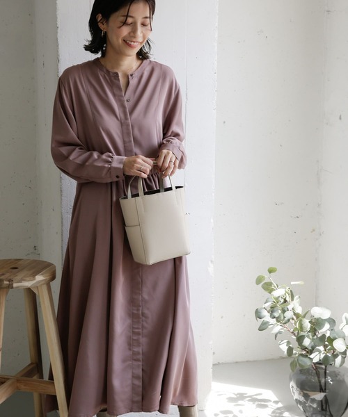 URBAN RESEARCH DOORS（アーバンリサーチドアーズ）の「ギャザー切替ワンピース（ワンピース・レディース・ベージュ/ピンク/ネイビー・ONE）」の21枚目の写真